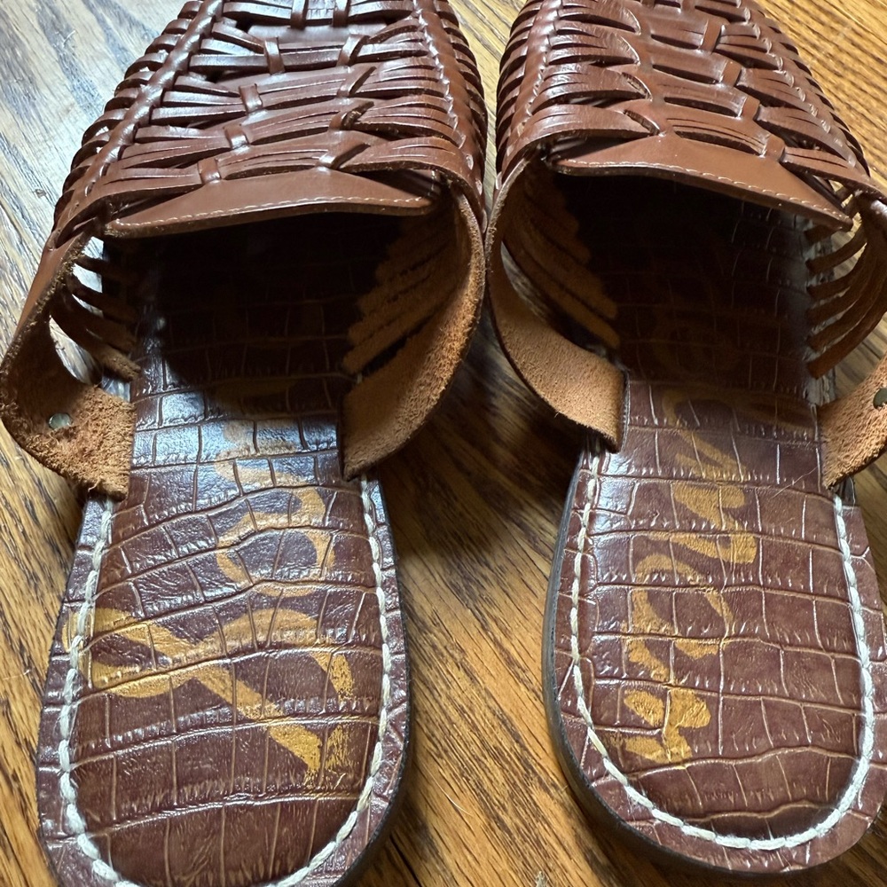 EUC Sam Edelman Keelyn Woven Mules - Picture 2 of 3